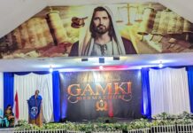 GAMKI Alor dan Bulog Sinergi Sediakan Pasar Sembako Murah di Arena Paskah, Gereja Pola Tribuana